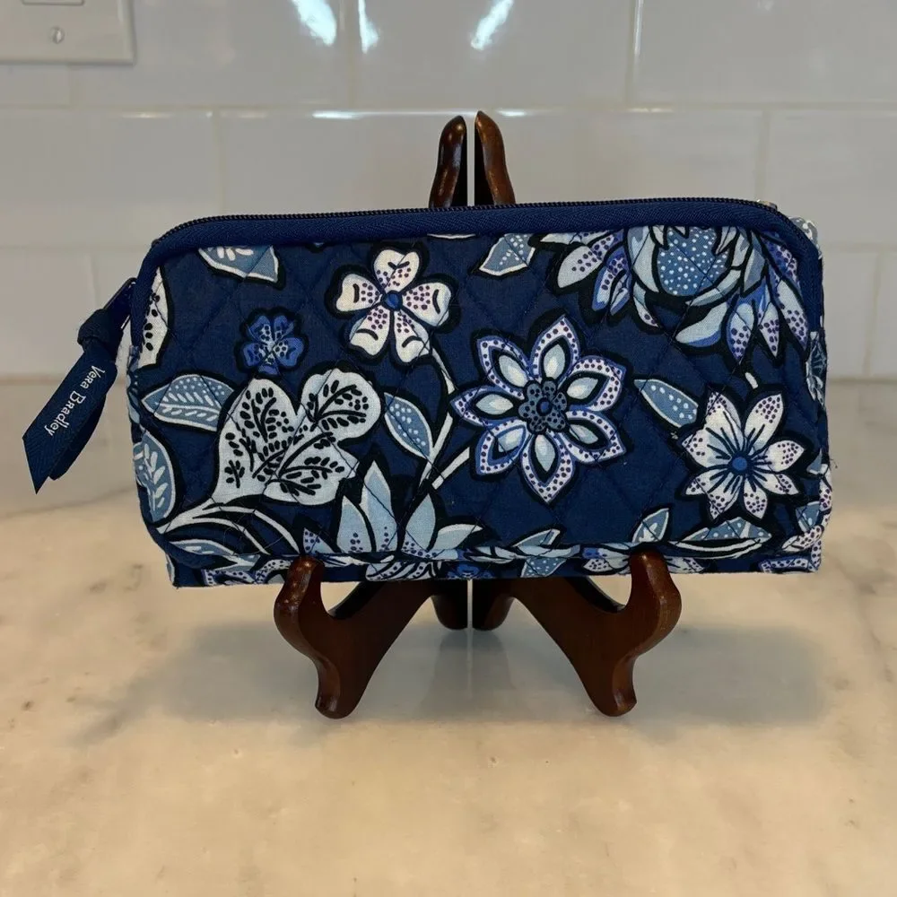 Vera Bradley Wallet Wristlet Crossbody Tropics Tapestry RFID Protection -Retired